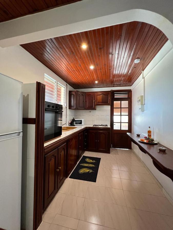 Poseidon Villa Льо Ламентин Екстериор снимка